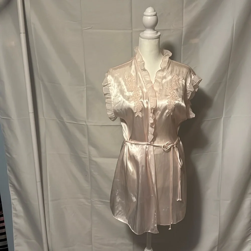Silky Robe with Ruffles & Double Wrap Strings - Picture 1 of 3